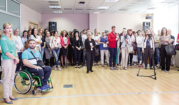 Црна Гора: Најугроженији први до стана